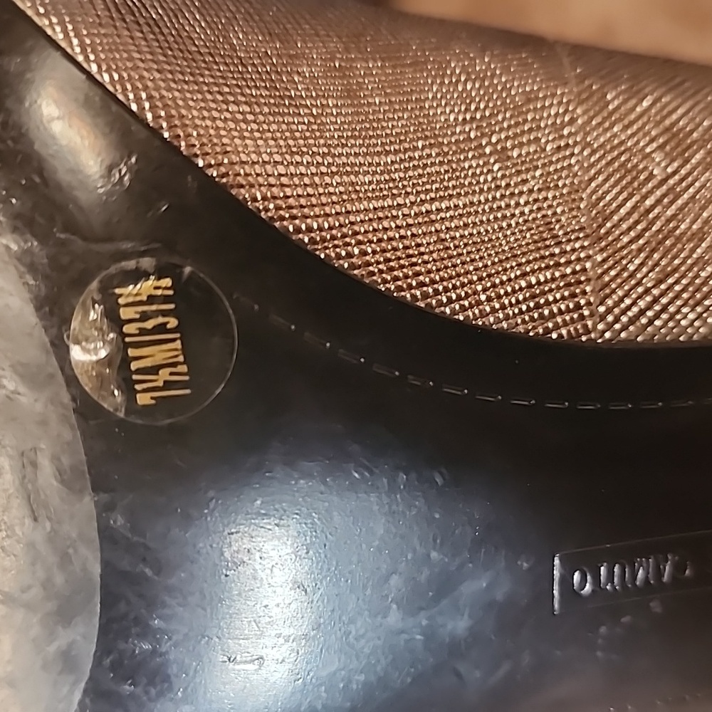 Vince Camuto heels - Picture 6 of 6
